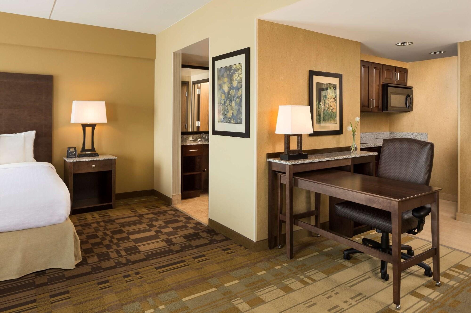 Homewood Suites By Hilton Coralville - Iowa River Landing Buitenkant foto