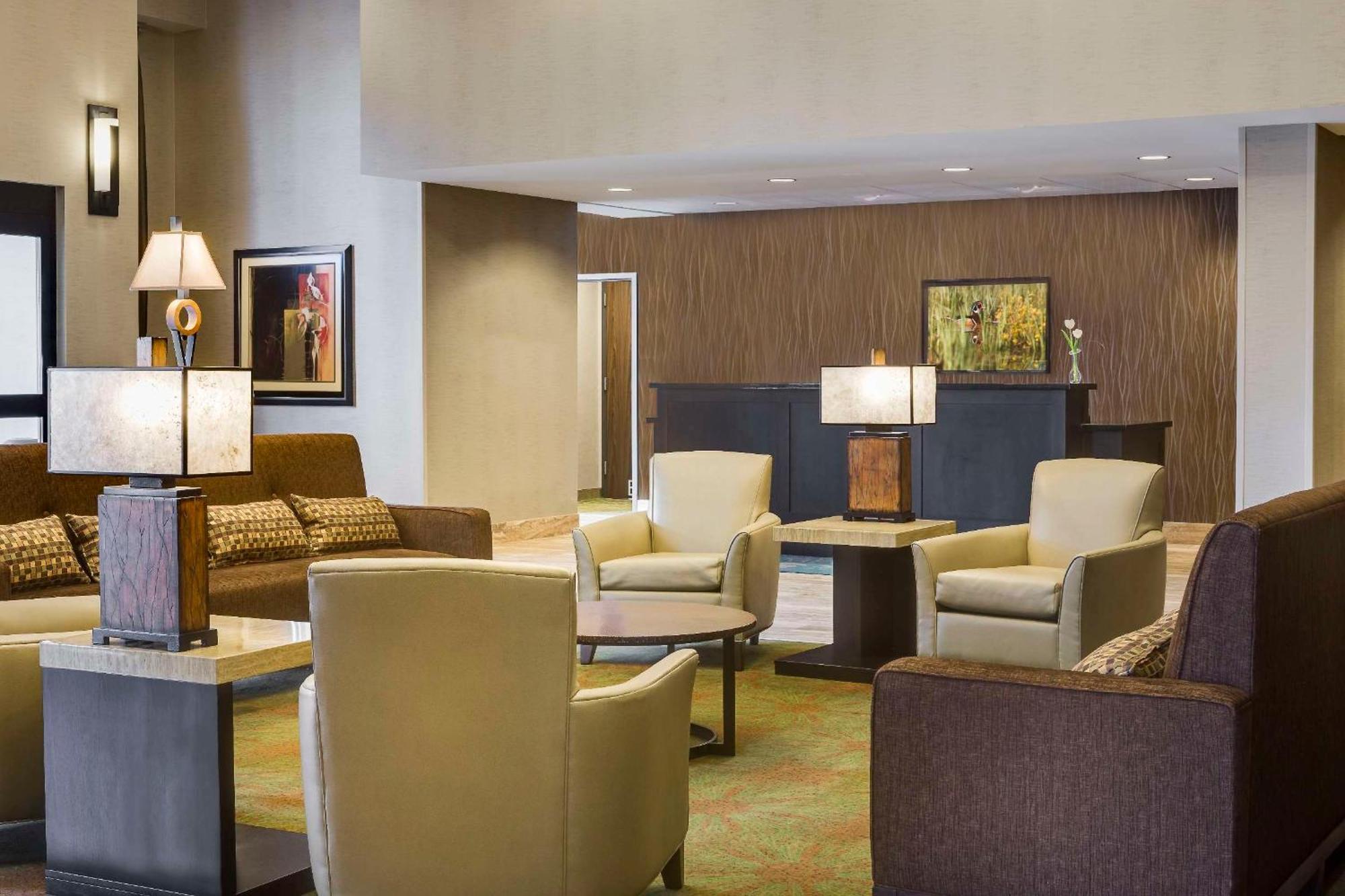 Homewood Suites By Hilton Coralville - Iowa River Landing Buitenkant foto