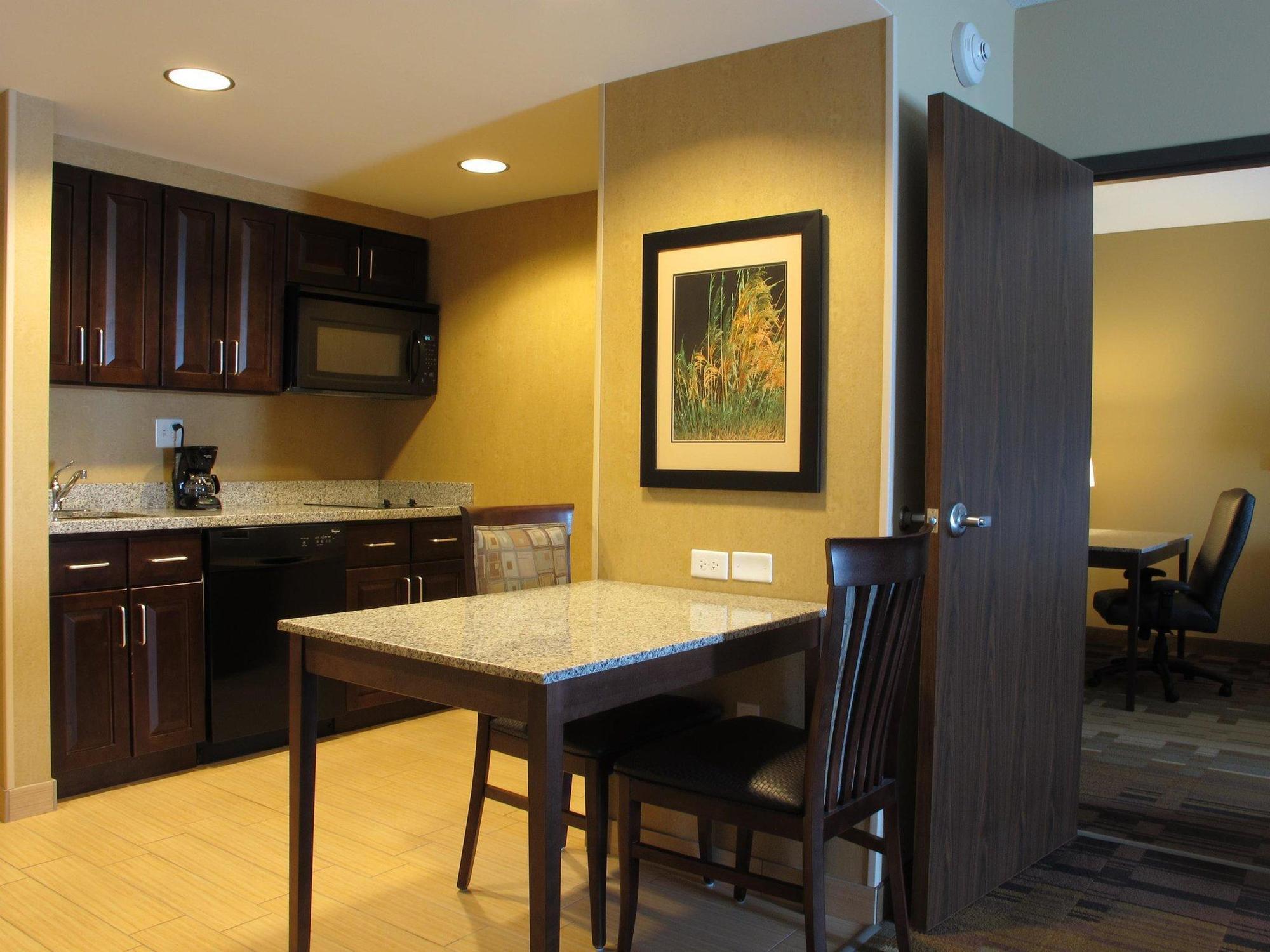 Homewood Suites By Hilton Coralville - Iowa River Landing Buitenkant foto